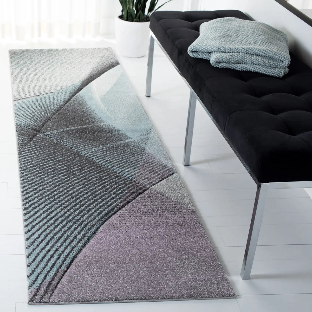 Safavieh Hollywood 2'-3" x 10'-0" Rug in Grey / Light Blue