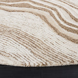 Safavieh Fifth Avenue 6'-0" x 6'-0" Rug in Beige / Ivory