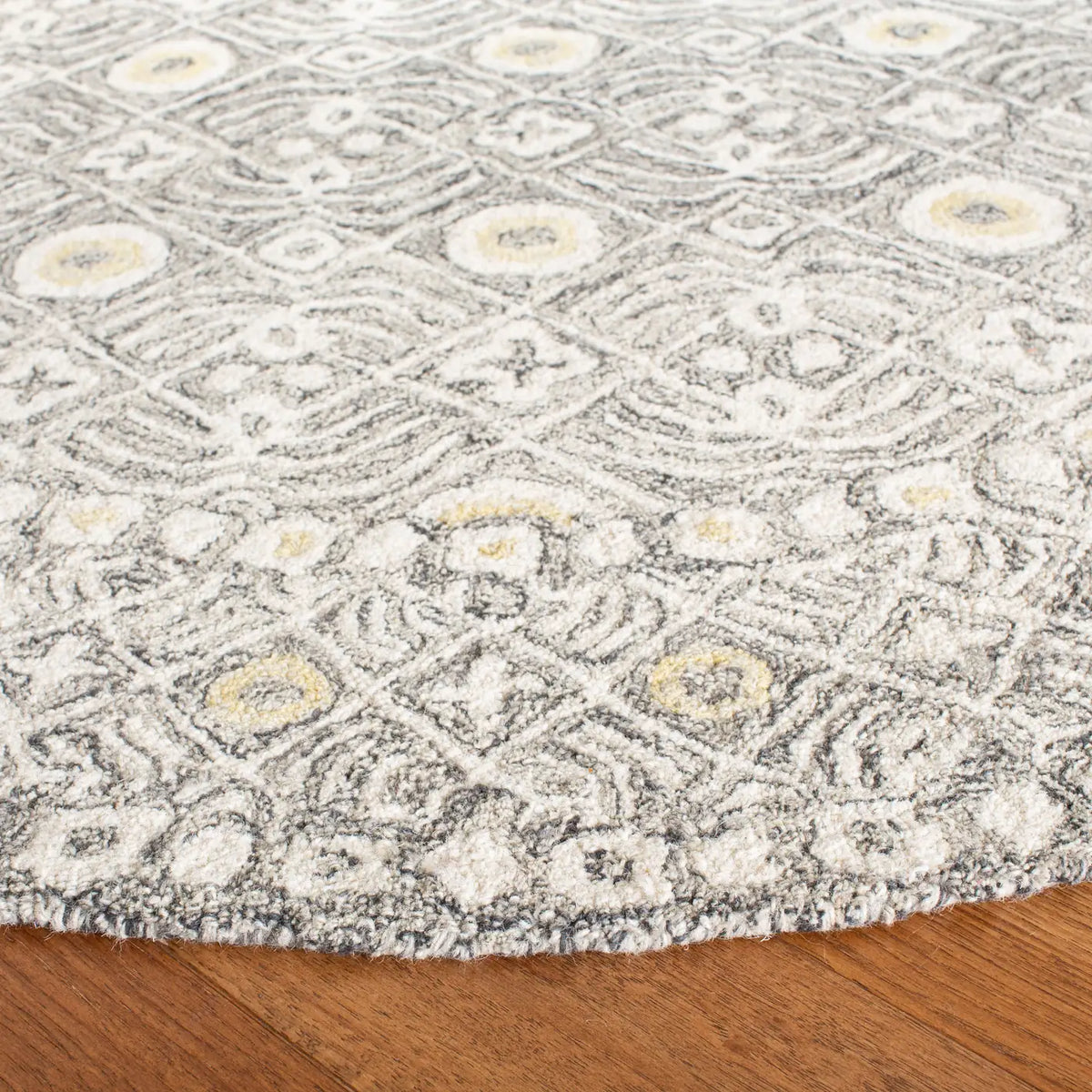 Safavieh Micro-Loop 5'-0" x 5'-0" Rug in Charcoal / Ivory