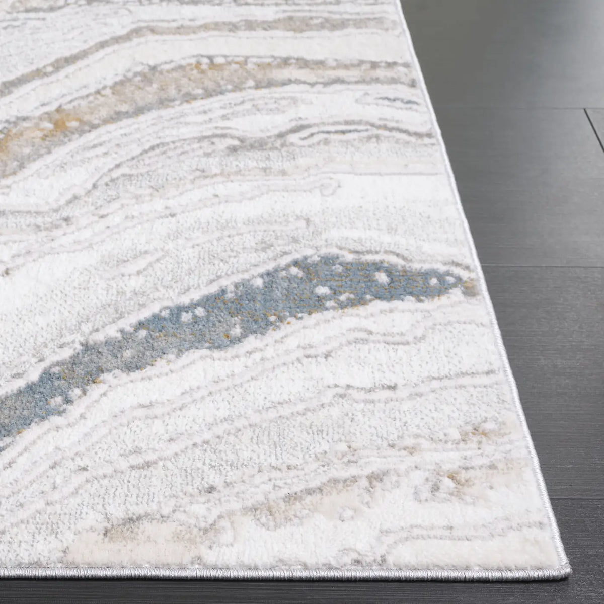 Safavieh Easton 4'-0" x 6'-0" Rug in Ivory / Beige Blue