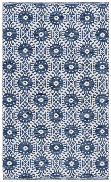 Safavieh Montauk 3'-0" x 5'-0" Rug in Navy / Ivory