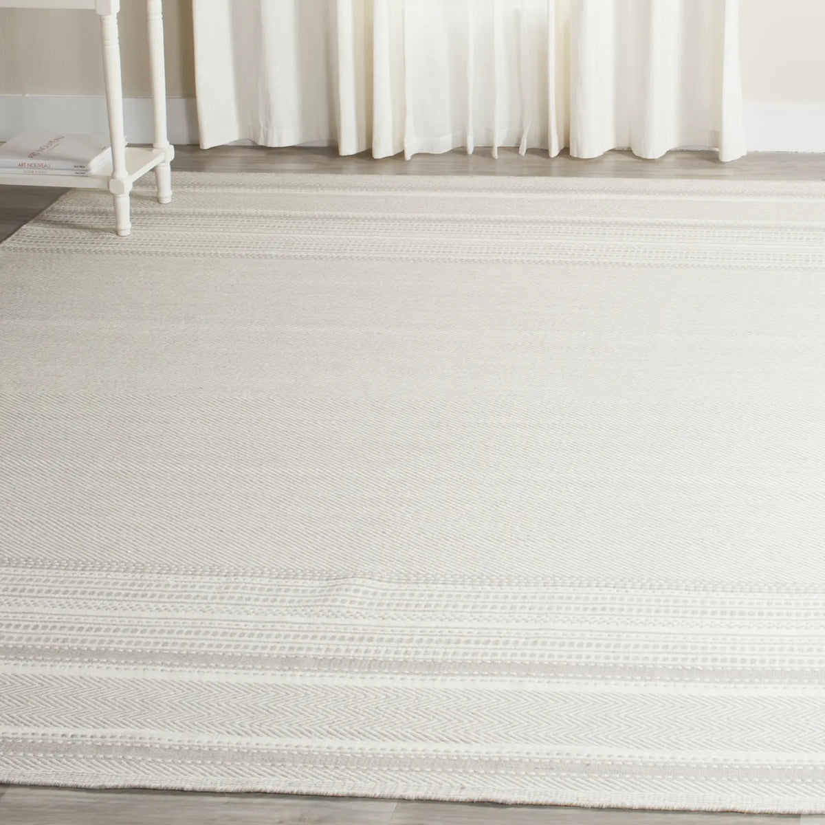 Safavieh Kilim 10'-0" x 14'-0" Rug in Grey / Ivory