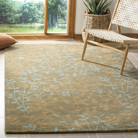 Safavieh Soho 3'-6" x 5'-6" Rug in Light Brown / Multi