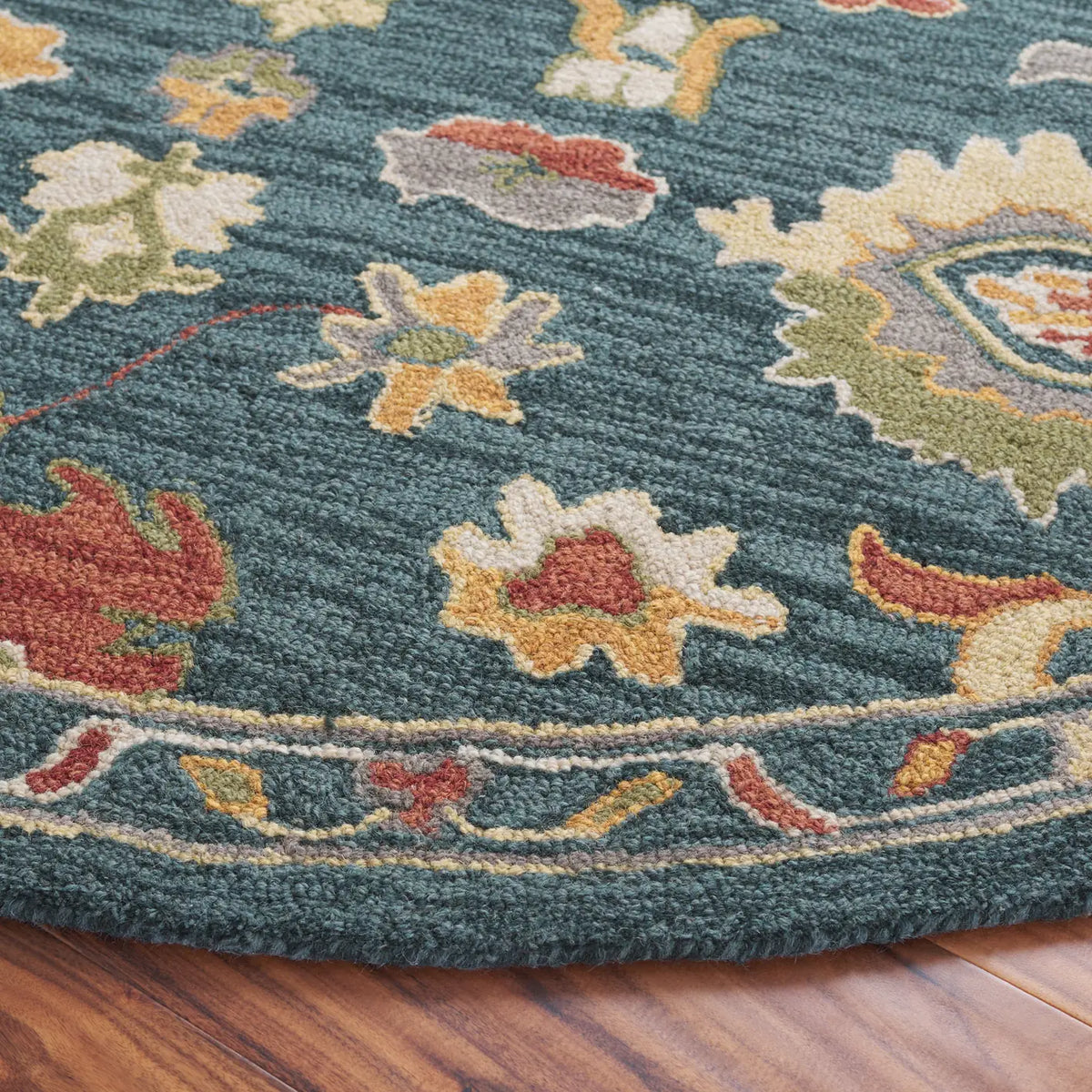 Safavieh Metro 6'-0" x 6'-0" Rug in Dark Grey / Red