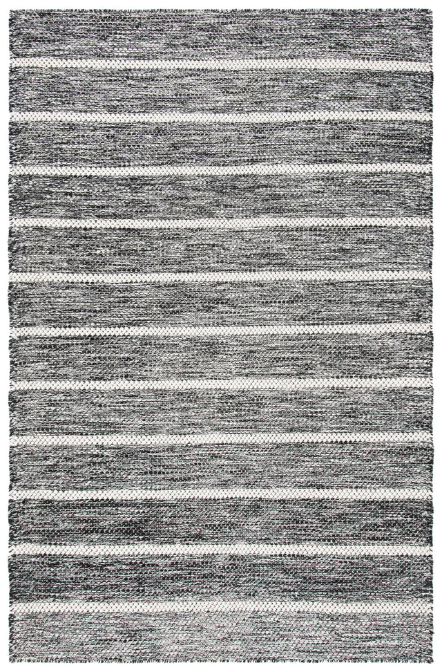Safavieh Vermont 4'-0" x 6'-0" Rug in Black / Ivory