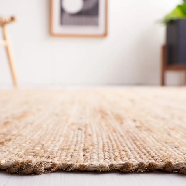 Safavieh Natura 4'-0" x 6'-0" Rug in Natural / Black
