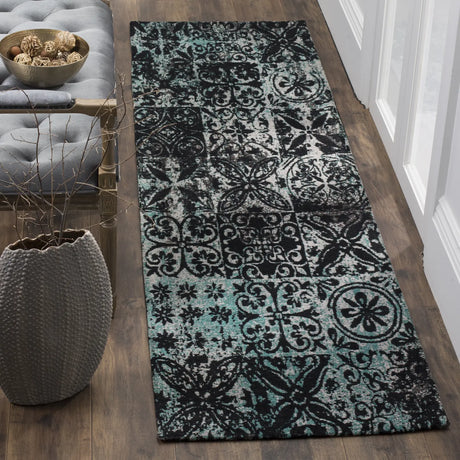 Safavieh Classic Vintage 2'-3" x 8'-0" Rug in Teal / Black
