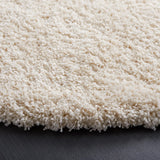 Safavieh Santa Monica Shag 6'-7" x 6'-7" Rug in Ivory