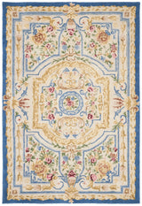 Safavieh Savonnerie 4'-0" x 6'-0" Rug in Blue / Ivory
