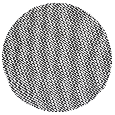 Safavieh Marbella 6'-0" x 6'-0" Rug in Black / Ivory