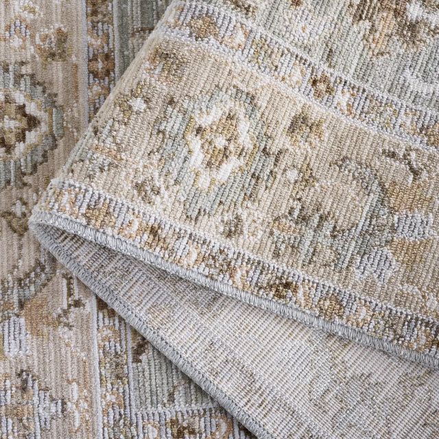 Safavieh Vintage Westwood 4'-0" x 6'-0" Rug in Green / Beige Brown