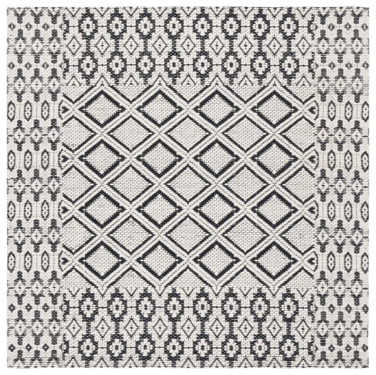 Safavieh Vermont 6'-0" x 6'-0" Rug in Ivory / Black