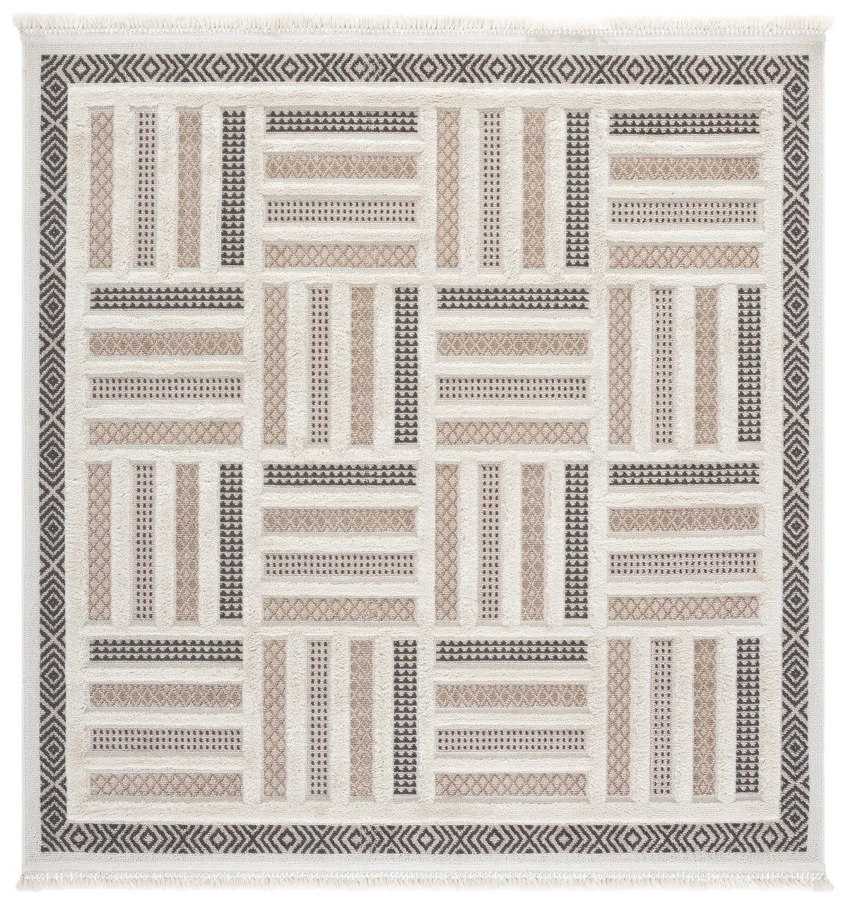 Safavieh Urban 6'-7" x 6'-7" Rug in Beige / Ivory