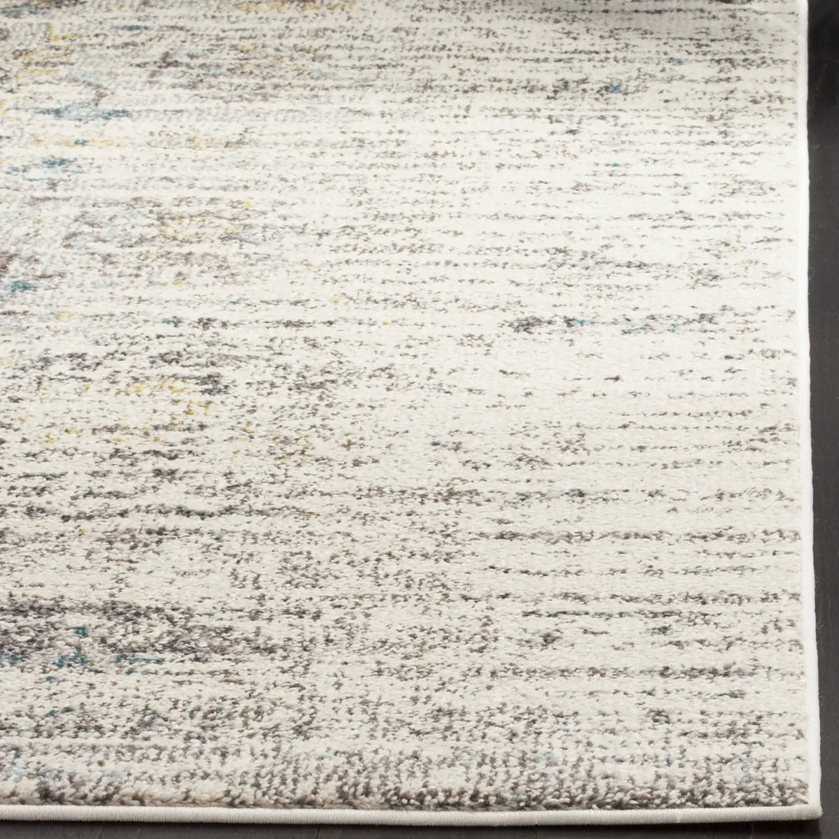 Safavieh Monaco 4'-0" x 5'-7" Rug in Grey / Multi