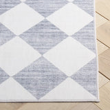 Safavieh Santa Clara 4'-0" x 6'-0" Rug in Ivory / Grey