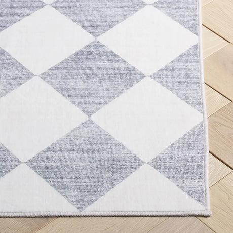 Safavieh Santa Clara 4'-0" x 6'-0" Rug in Ivory / Grey