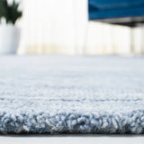 Safavieh Metro 4'-0" x 6'-0" Rug in Blue