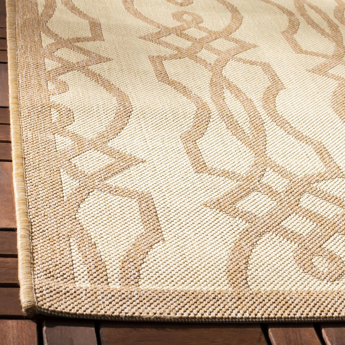 Safavieh Martha Stewart 4'-0" x 5'-7" Rug in Hickory