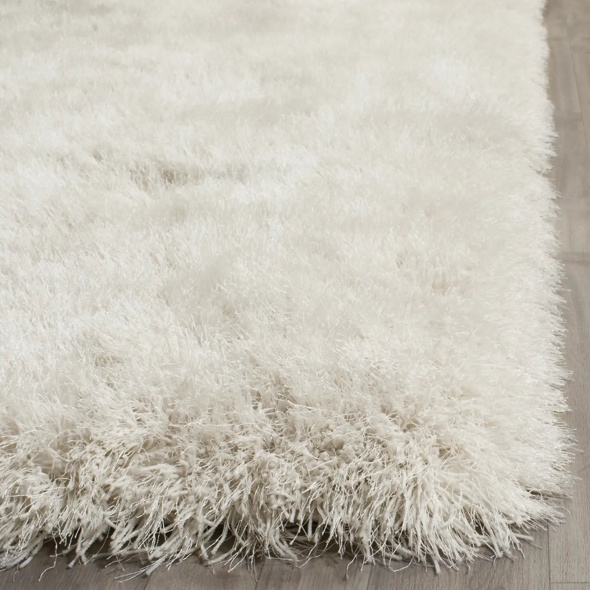 Safavieh Shag 5'-0" x 8'-0" Rug in Pearl