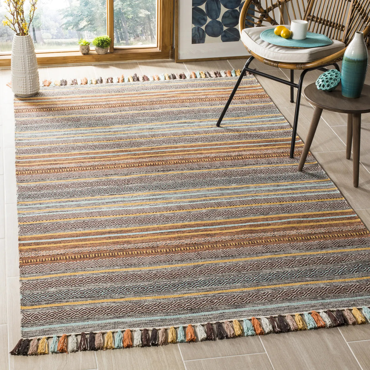 Safavieh Montauk 5'-0" x 8'-0" Rug in Turquoise / Brown