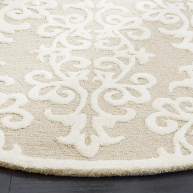 Safavieh Bella 5'-0" x 5'-0" Rug in Sand / Ivory