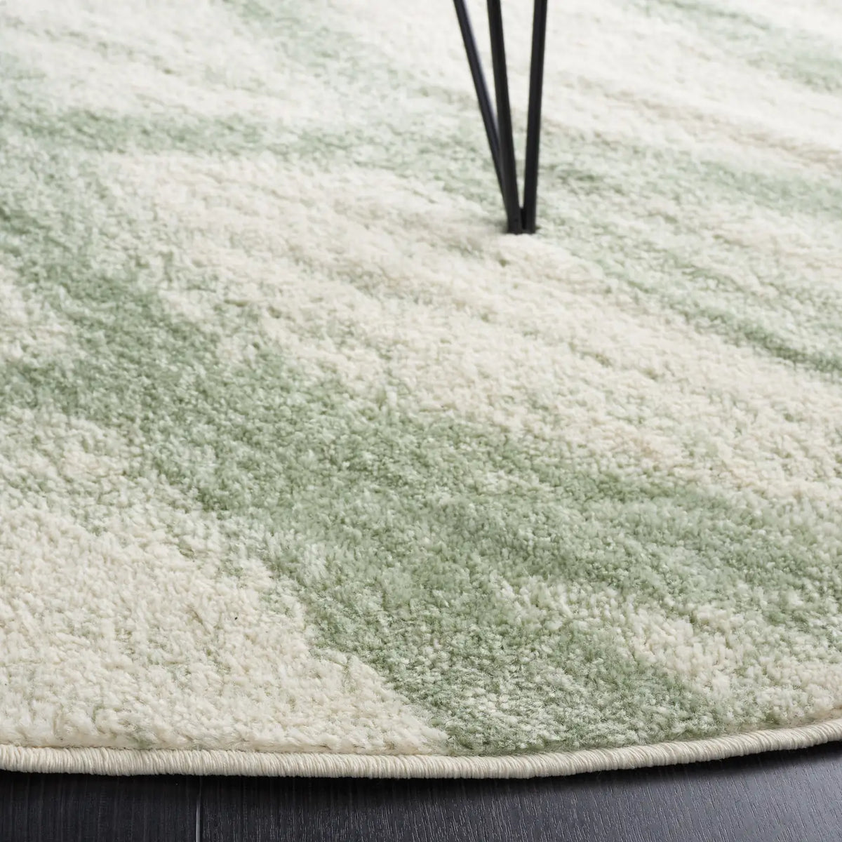 Safavieh Adirondack 6'-0" x 6'-0" Rug in Ivory / Sage