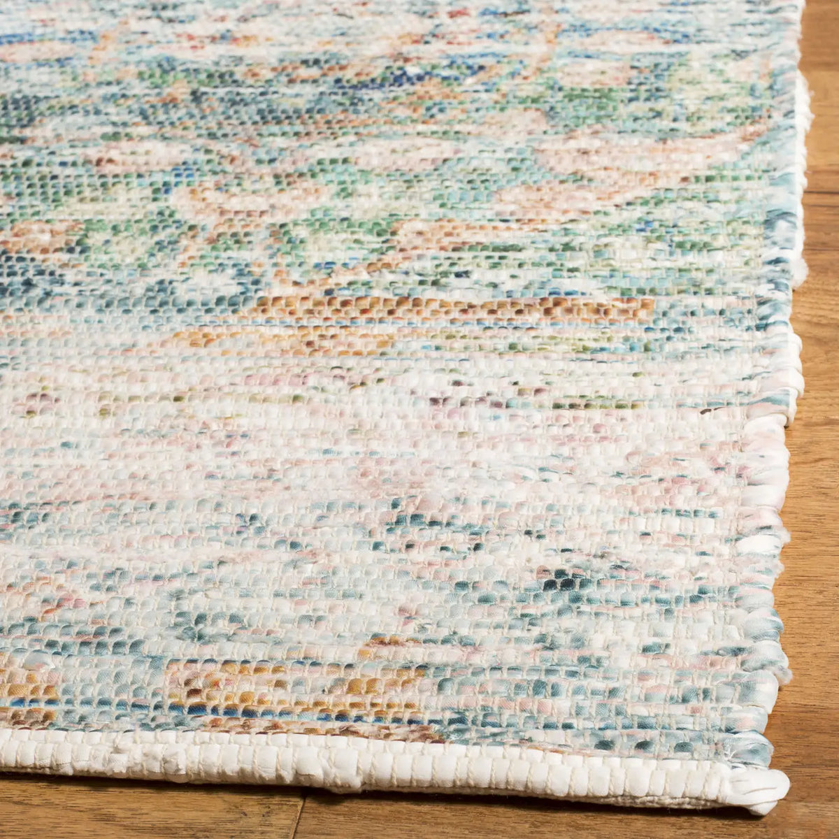 Safavieh Saffron 4'-0" x 6'-0" Rug in Turquoise / Peach