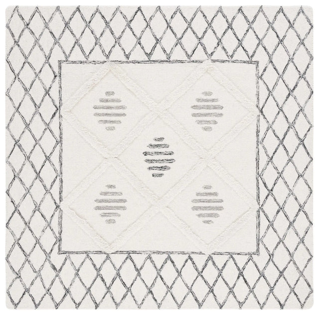Safavieh Casablanca 6'-0" x 6'-0" Rug in Ivory / Black