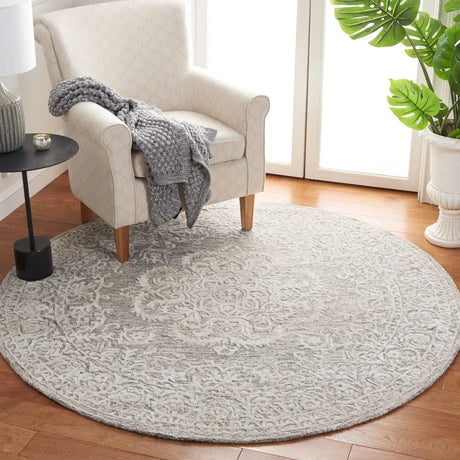 Safavieh Precious 6'-0" x 6'-0" Rug in Grey / Ivory