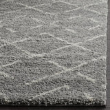 Safavieh Arizona Shag 4'-0" x 6'-0" Rug in Grey / Ivory