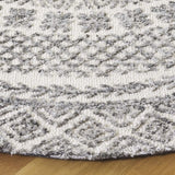 Safavieh Audrey 6'-0" x 6'-0" Rug in Ivory / Grey