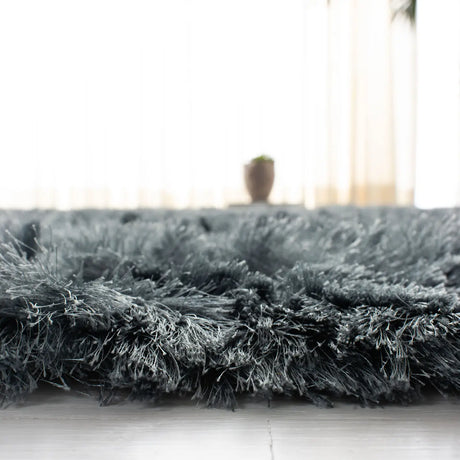 Safavieh Ocean Shag 4'-0" x 6'-0" Rug in Slate