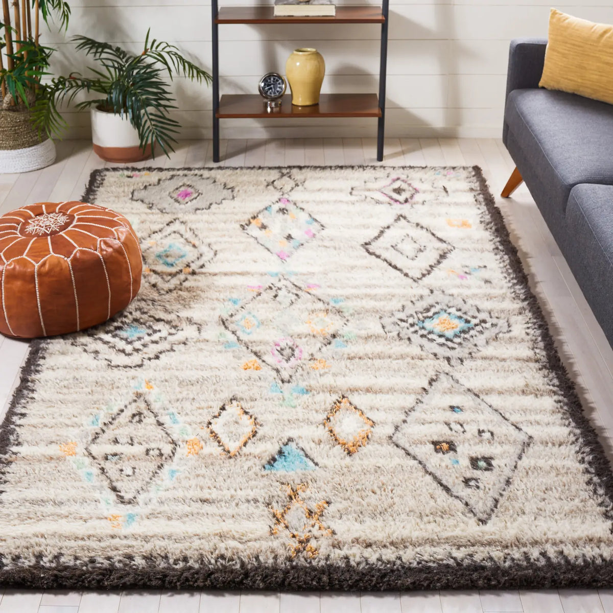 Safavieh Kenya 5'-0" x 8'-0" Rug in Natural / Multi