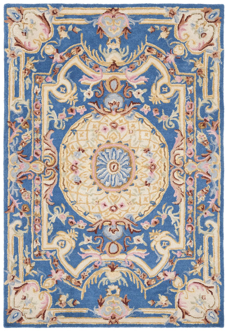 Safavieh Savonnerie 4'-0" x 6'-0" Rug in Blue / Ivory