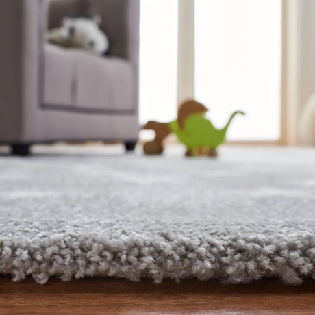 Safavieh Carousel Kids 100 4'-0" x 6'-0" Rug in Light Grey / White