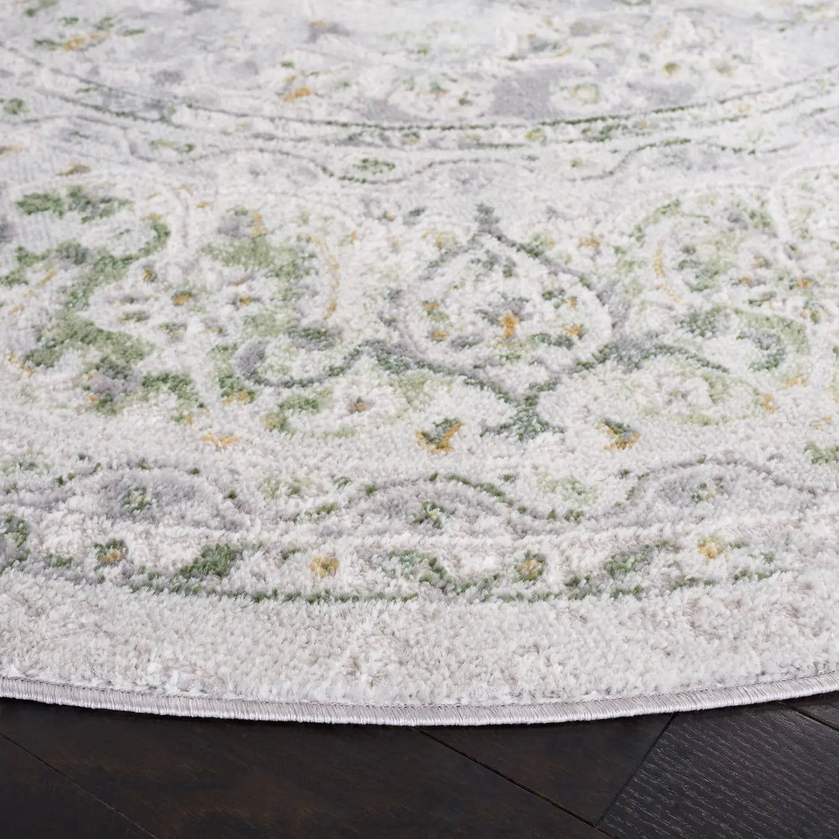 Safavieh Palma 5'-3" x 5'-3" Rug in Beige / Green
