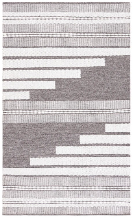 Safavieh Kilim 4'-0" x 6'-0" Rug in Ivory / Brown