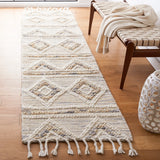 Safavieh Natura 2'-3" x 9'-0" Rug in Ivory / Grey