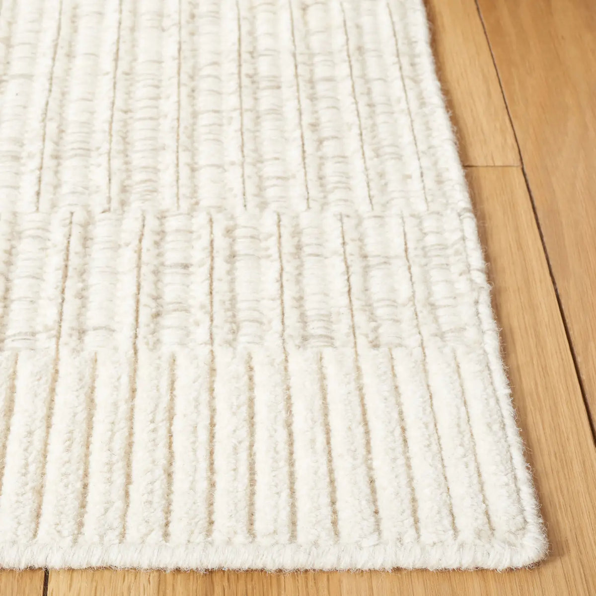 Safavieh Martha Stewart 4'-0" x 6'-0" Rug in Ivory / Grey