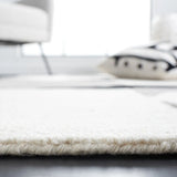 Safavieh Rodeo Drive 4'-0" x 6'-0" Rug in Grey / Black