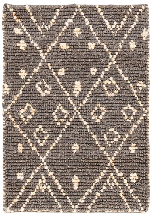 Safavieh Bohemian 2'-0" x 3'-0" Rug in Grey / White