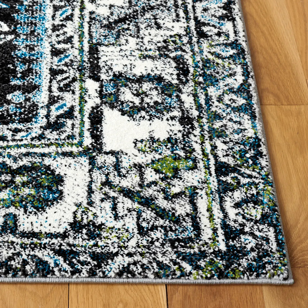 Safavieh Vintage Hamadan 4'-0" x 6'-0" Rug in Dark Grey / Ivory
