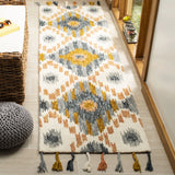 Safavieh Suzani 2'-3" x 8'-0" Rug in Ivory / Gold