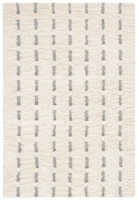 Safavieh Casablanca 4'-0" x 6'-0" Rug in Grey / Ivory
