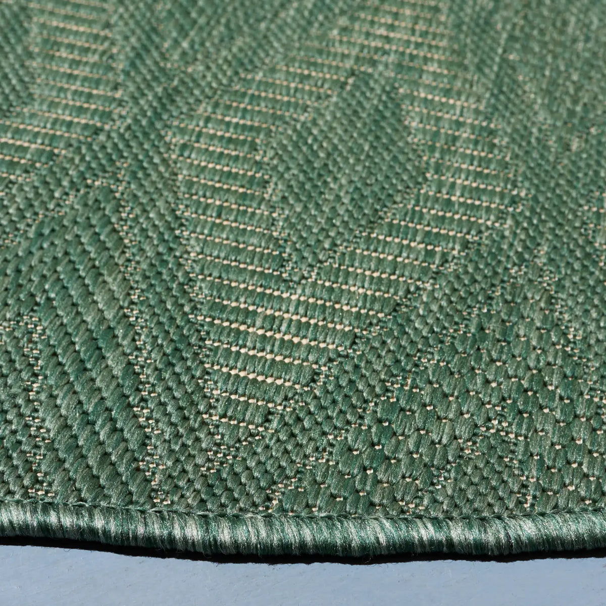 Safavieh Courtyard 6'-7" x 6'-7" Rug in Dark Green / Beige
