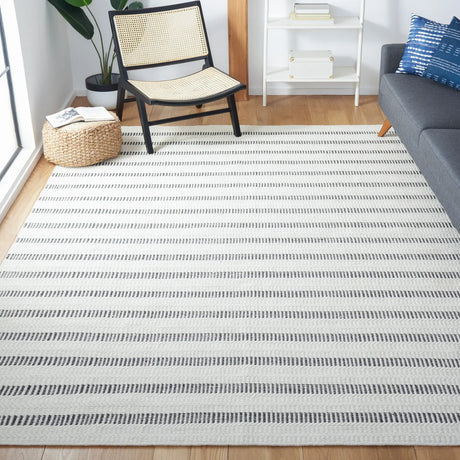 Safavieh Vermont 10'-0" x 14'-0" Rug in Black / Ivory