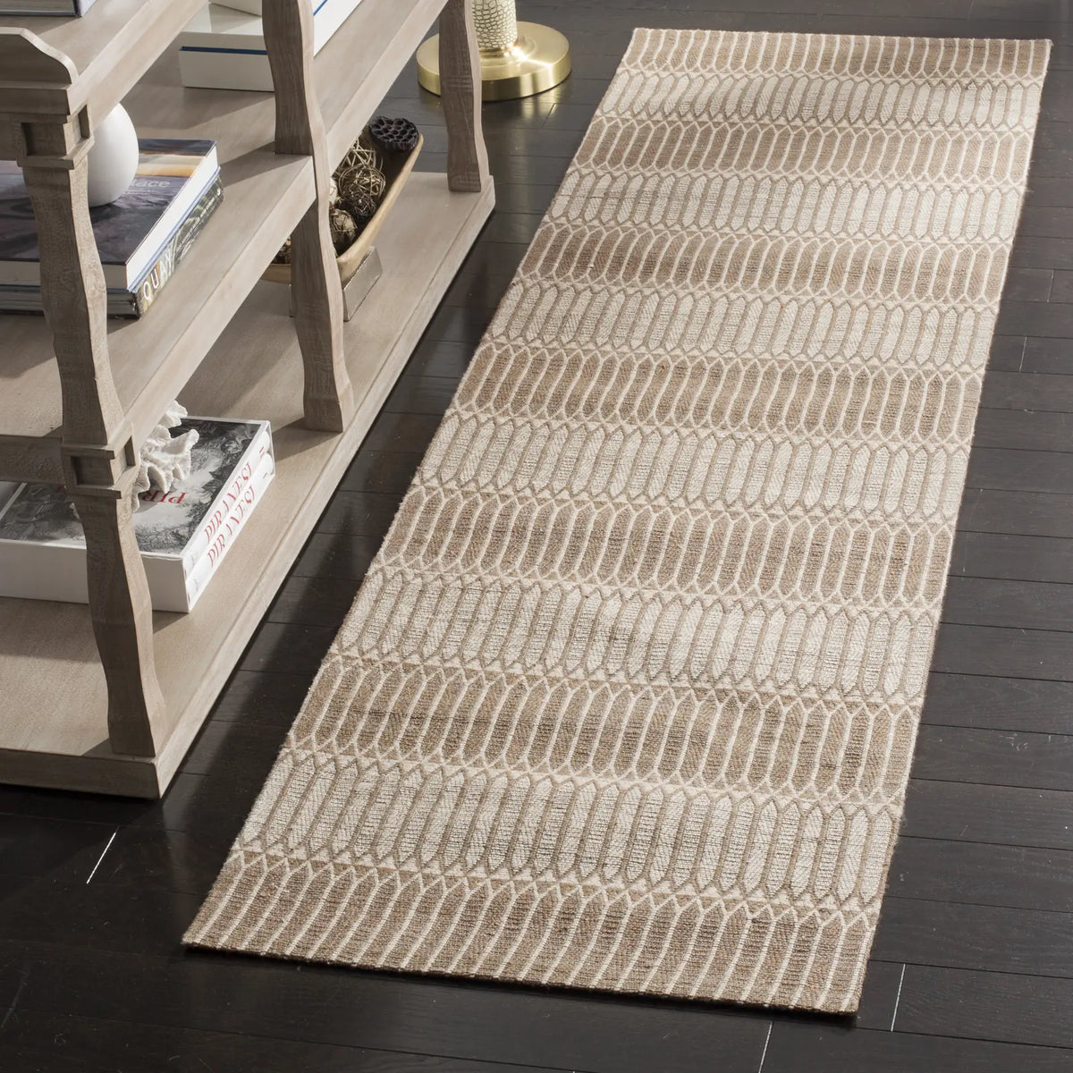 Safavieh Marbella 2'-3" x 8'-0" Rug in Brown