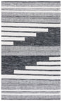 Safavieh Kilim 4'-0" x 6'-0" Rug in Ivory / Black