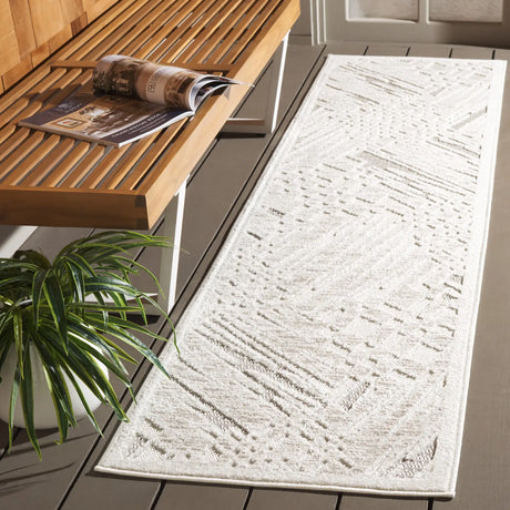 Safavieh Stella 2'-0" x 8'-0" Rug in Ivory / Beige