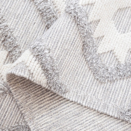 Safavieh Natura 4'-0" x 6'-0" Rug in Grey / Ivory